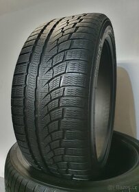 4x -- 235/40 R19 Zimní pneu Nokian WR A4 -- - 3