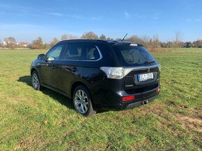 Mitsubishi Outlander PHEV 2013 AWD 2.0 - 3