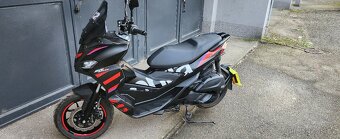 Aprilia SR GT 125 Replica - 3