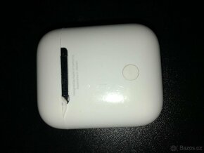 Vyměním pravé sluchátko airpods 2. generace za levé - 3