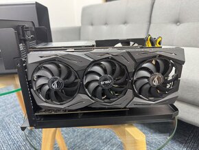 eGPU Razer Core X + Radeon RX 5700 XT - 3