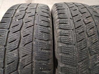 Hankook icept LV 215/65/17C - 3