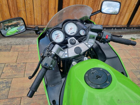 Kawasaki ZZR 600 - díly - 3