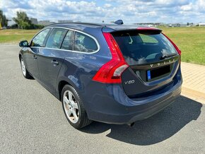 VOLVO V60 2.0 D4 //2011 5VÁLEC XENONY NAVIGACE SERVISKA - 3