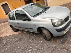 Renault clio 1.2 - 3