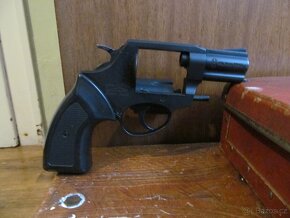 plynovy revolver brno-kora 007/9mm - 3