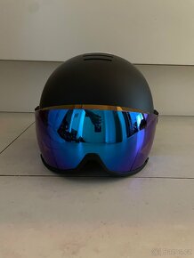 Atomic Ski helmet with goggles - 3