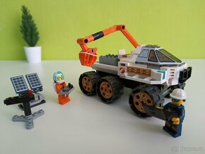 LEGO City 60225 Testovací jízda kosmického vozítka - 3
