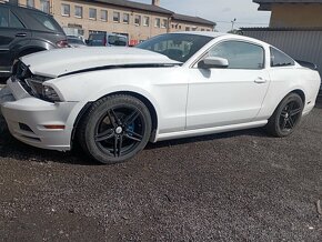 FORD MUSTANG 3,7L V6 RV 2014 227KW CZ. TP POJIZDNÉ - 3