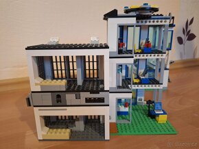 60141 Lego - policejni stanice - 3