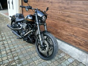 Harley-Davidson FXSE Pro Street Breakout - 3