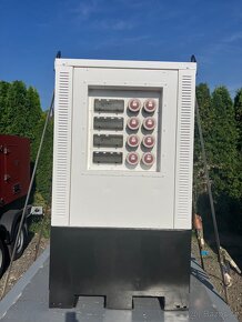 Elektrocentrála Perkins 80kVA (64kW) - dieselový generátor - 3