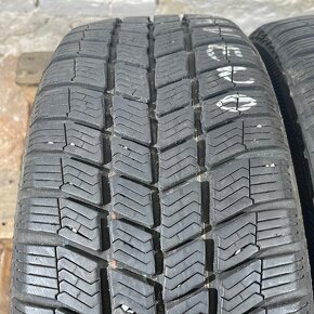 Zimní pneu 195/50 R15 82T Barum 6mm - 3