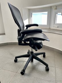 kancelářská židle Herman Miller Aeron Classic - 3