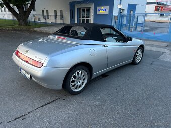 Alfa Romeo Spider 2.0 Twin Spark r.v. 2001 - 3