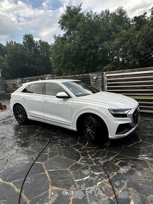 AUDI SQ8 V8 BENZIN 4.0 - 3