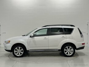 Mitsubishi Outlander 4x4, 7 míst, 2012 - 3