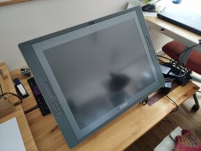 Grafický tablet Wacom DTZ 2100 C/G - 3