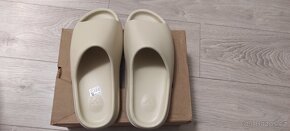 Yeezy Slides Bone - 3