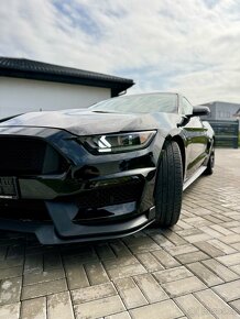 Ford Mustang 5.0 GT manuál - 3