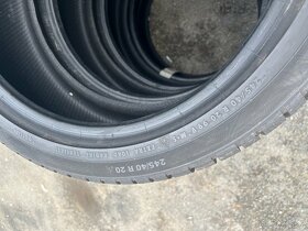 Zimní pneu 245/40 R20  Continental - 3