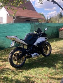 Yamaha yzf r125 - 3