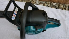 Makita EA4300F benzínová pila 2,2kW, 38cm - 3