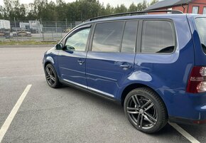 Volkswagen Touran 1.9 TDI Trendline - 3