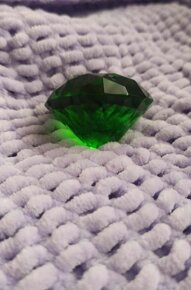 Zelený Diamant z Křišťálového skla - 3