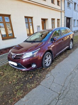 Toyota Avensis 1.8, 3/2012, 108 kW, automat - 3