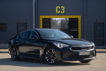 Kia Stinger - 3