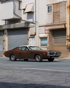 Dodge Charger 5,2 V8 - 3