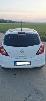 Opel Corsa 1,2 bílá - 3