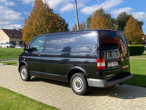 VW Transporter T5 2.0 TDI hezký bez koroze - 3