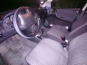 Opel Astra 1.6i - 3