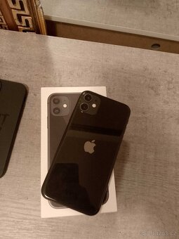 iPhone 11 - 3