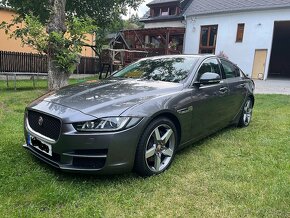 Jaguar XE 2.0D 132Kw 8st automat - 3