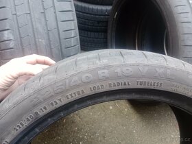 Continental 225/40 R19 - 3