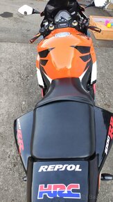 Honda CBR 1000rr Fireblade Repsol - 3