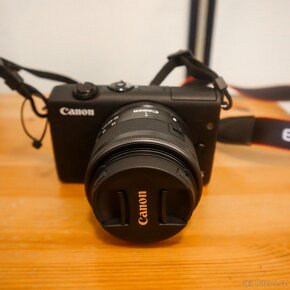 Canon M200 + objektiv + příšlušenství - 3