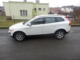 XC 60 AWD-MOMENTUM - 3