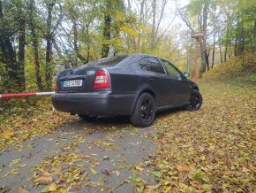 Škoda Octavia 1.9 TDI 74 kW tour - 3