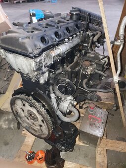 Motor nissan pathfinder D40 2.5dci na náhradní díly - 3