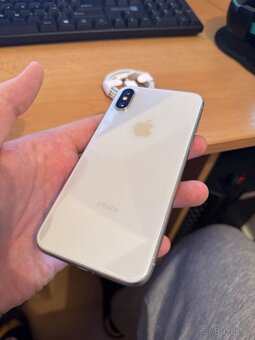 Prodám iPhone X 64 gb (100% kondice baterie) - 3