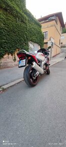 Motorka Honda CBR600 F4J - 3