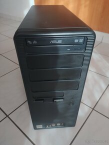 Počítač ASUS - 3