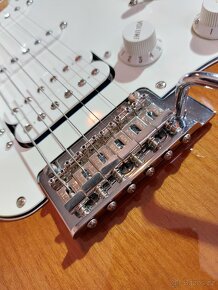 Fender Player HSS Stratocaster - JAKO NOVÝ - 3