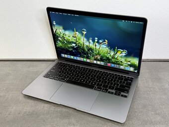 MacBook Air 13" 2020 / 256GB / i3 / 8GB / Space Gray - 3