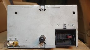 Original radio VW T5 - 3