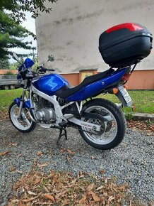 Suzuki GS 500E - 3